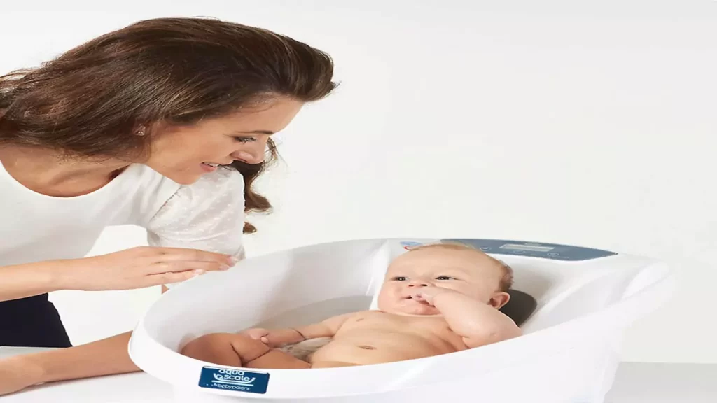 Aqua scale baby bath